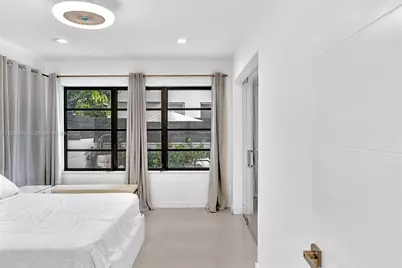 1000 10th St, Miami Beach, FL 33139 - Photo 49