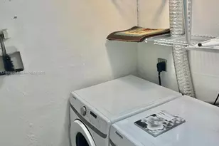 1300 W 53rd St, Hialeah, FL 33012 - Photo 15