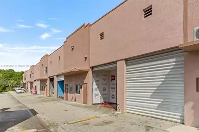 16637 SW 117th Ave, Miami, FL 33177 - Photo 3