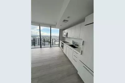 55 SW 9th St #3506, Miami, FL 33130 - Photo 3