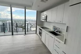 55 SW 9th St, Miami, FL 33130 - Photo 3