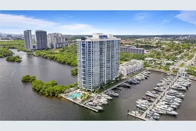 17111 Biscayne Blvd #401, North Miami Beach, FL 33160 - Photo 49