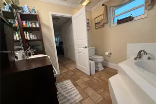 250 NW 151st Ave, Pembroke Pines, FL 33028 - Photo 49