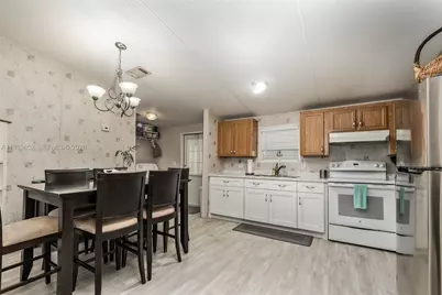 1800 SW 85th Ave, Davie, FL 33324 - Photo 9