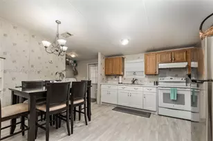 1800 SW 85th Ave, Davie, FL 33324 - Photo 9