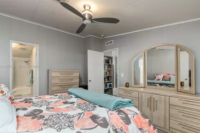 1800 SW 85th Ave, Davie, FL 33324 - Photo 13