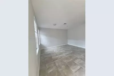 3213 SE 5th Ct, Homestead, FL 33033 - Photo 5