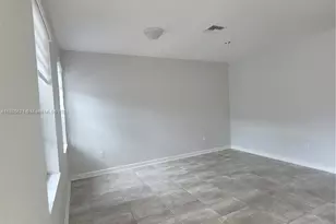 3213 SE 5th Ct, Homestead, FL 33033 - Photo 5