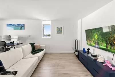 650 NE 64th St #GPH4, Miami, FL 33138 - Photo 3
