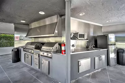 150 S Hollybrook Ter #101, Pembroke Pines, FL 33025 - Photo 27