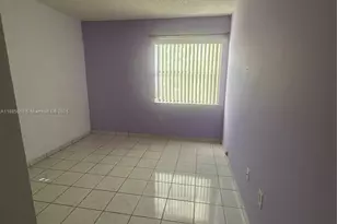 10245 NW 9th St Cir, Miami, FL 33172 - Photo 9