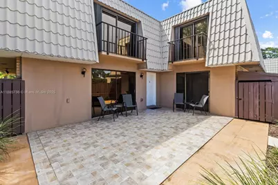 6001 60th Way, West Palm Beach, FL 33409 - Photo 3