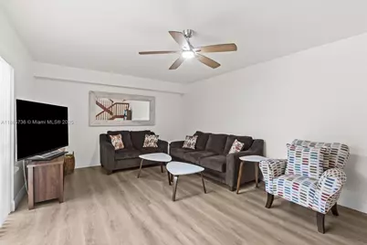 6001 60th Way, West Palm Beach, FL 33409 - Photo 5