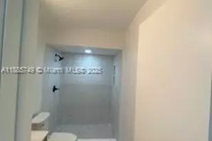 241 Wimbledon Lake Dr, Plantation, FL 33324 - Photo 11