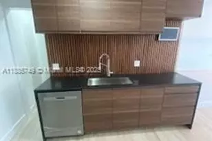 241 Wimbledon Lake Dr, Plantation, FL 33324 - Photo 5