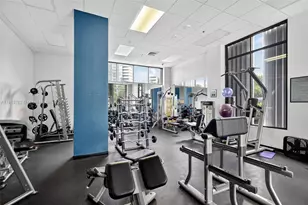 100 Bayview Dr, Sunny Isles Beach, FL 33160 - Photo 23