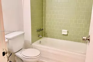 4848 NW 24th Ct, Lauderdale Lakes, FL 33313 - Photo 13