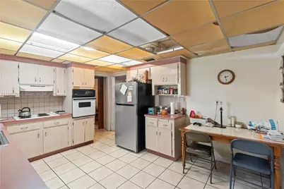 1170 NW 87th St, Miami, FL 33150 - Photo 21