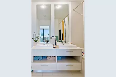 45 SW 9th St #4205, Miami, FL 33130 - Photo 25