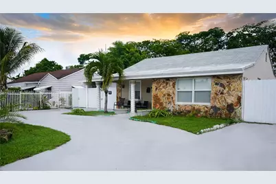 751 SE 8th St, Hialeah, FL 33010 - Photo 1