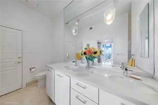 100 Lincoln Rd, Miami Beach, FL 33139 - Photo 15