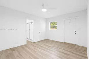 1109 NE 6th Ave, Fort Lauderdale, FL 33304 - Photo 7