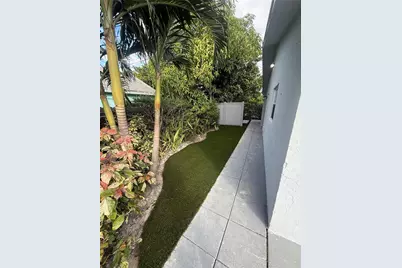 1109 NE 6th Ave #3, Fort Lauderdale, FL 33304 - Photo 15