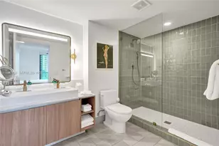 159 NE 6th St, Miami, FL 33132 - Photo 5