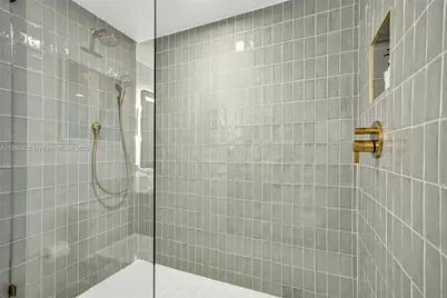 159 NE 6th St #3302, Miami, FL 33132 - Photo 43