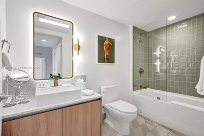 159 NE 6th St #3302, Miami, FL 33132 - Photo 25