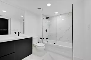 1800 N Bayshore Dr, Miami, FL 33132 - Photo 25