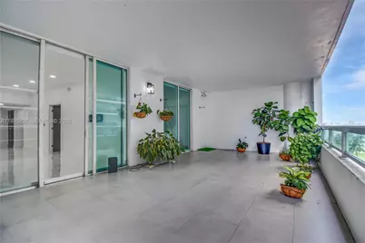 1800 N Bayshore Dr #512, Miami, FL 33132 - Photo 27