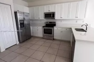 11378 SW 254th Terrace, Homestead, FL 33032 - Photo 5