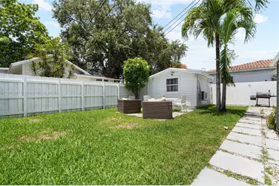 2946 SW 26th St, Miami, FL 33133 - Photo 37