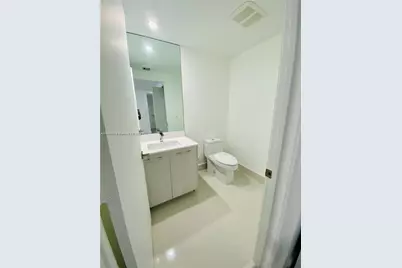55 SW 9th St #3809, Miami, FL 33130 - Photo 7