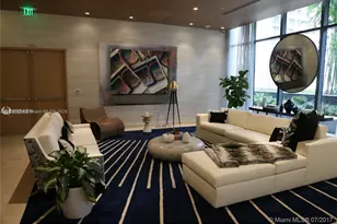 55 SW 9th St, Miami, FL 33130 - Photo 29