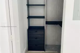 55 SW 9th St, Miami, FL 33130 - Photo 11