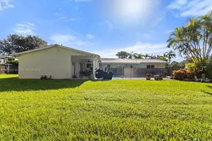 11220 SW 99th Ct, Miami, FL 33176 - Photo 7
