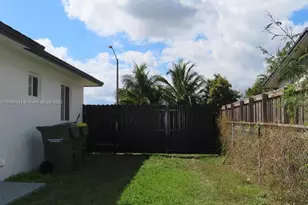 95 SW 17th Terrace, Homestead, FL 33030 - Photo 13