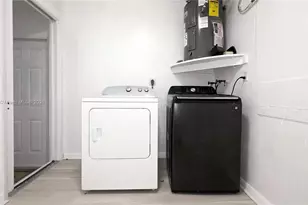 5300 SW 7th Ct, Margate, FL 33068 - Photo 19