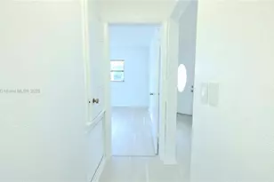 5300 SW 7th Ct, Margate, FL 33068 - Photo 13