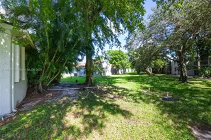 8662 Bridle Path Ct, Davie, FL 33328 - Photo 43