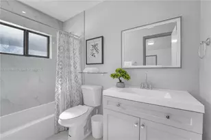 2221 Charleston St, Hollywood, FL 33020 - Photo 7