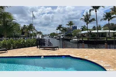 2719 SE 11th St, Pompano Beach, FL 33062 - Photo 11