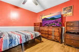 1467 Martin Ct, Homestead, FL 33035 - Photo 7