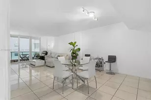 5001 Collins Ave, Miami Beach, FL 33140 - Photo 9