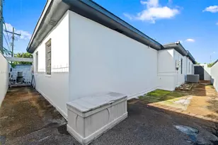 705 E 9th Ln, Hialeah, FL 33010 - Photo 19