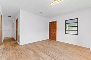 705 E 9th Ln, Hialeah, FL 33010 - Photo 7