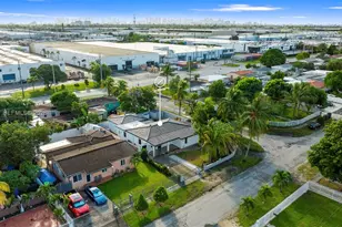 705 E 9th Ln, Hialeah, FL 33010 - Photo 37