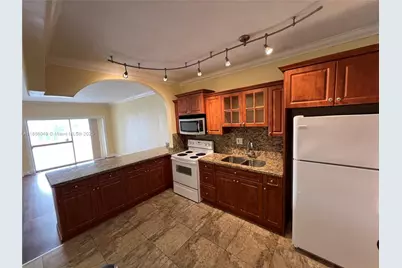 1600 NE 114th St #307, Miami, FL 33181 - Photo 1